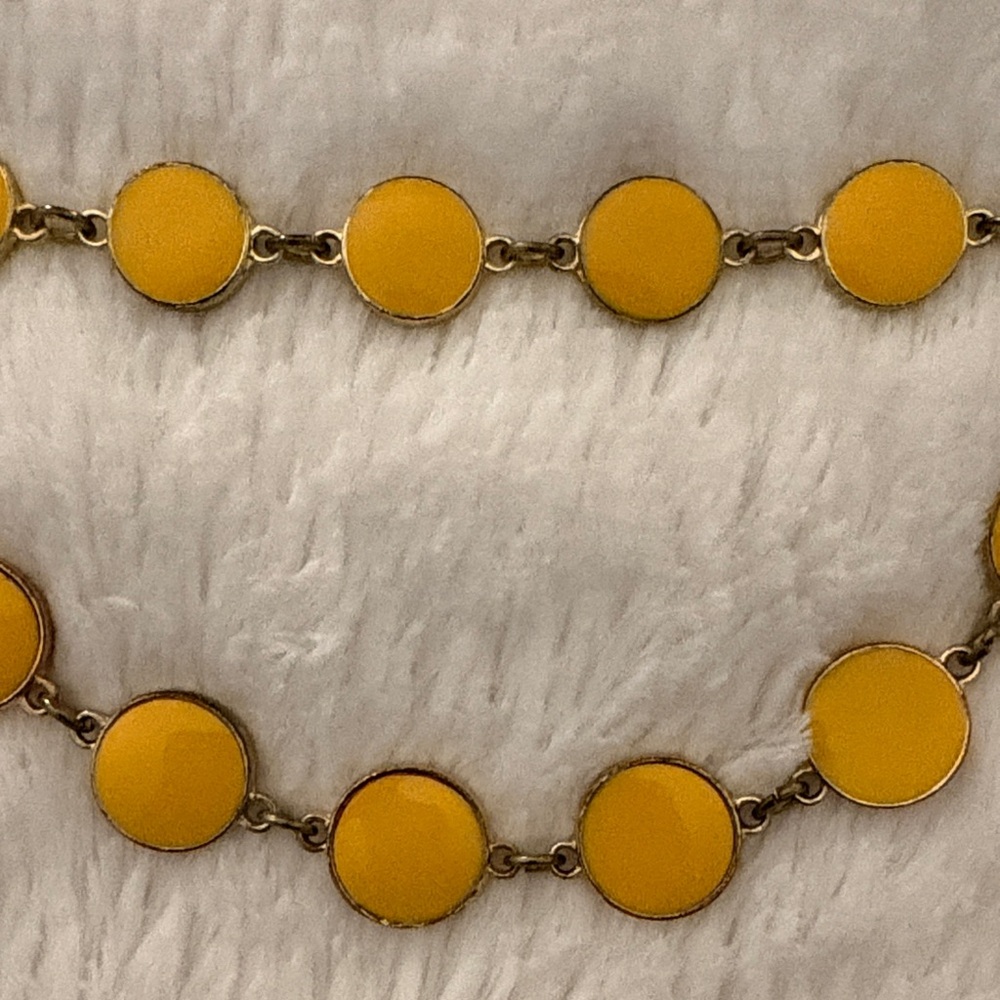 Vibrant Yellow Double-Layer Necklace - Picture 4 of 4